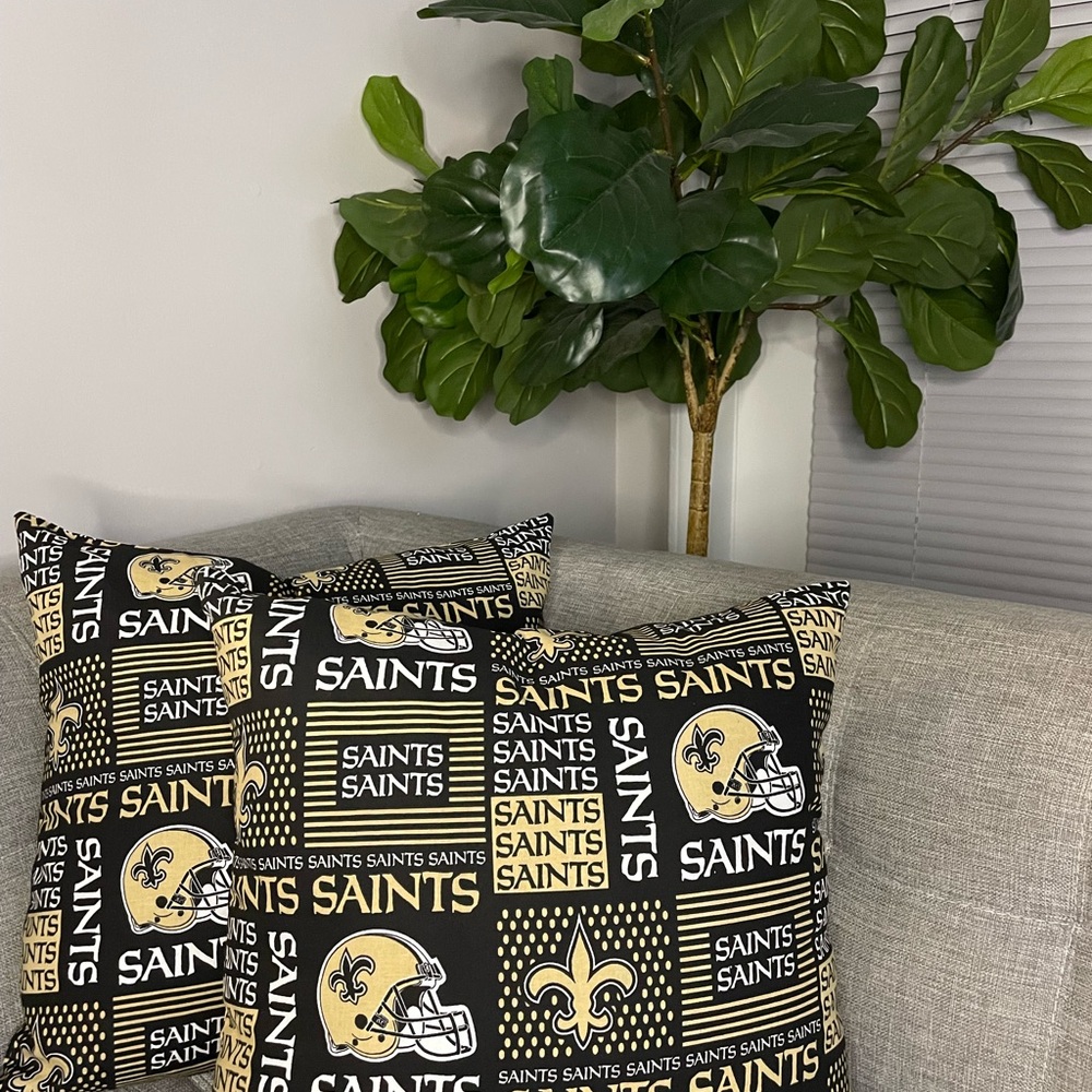 Brand new custom - New Orleans Saints Themed Decorative Pillow - Black and Gold